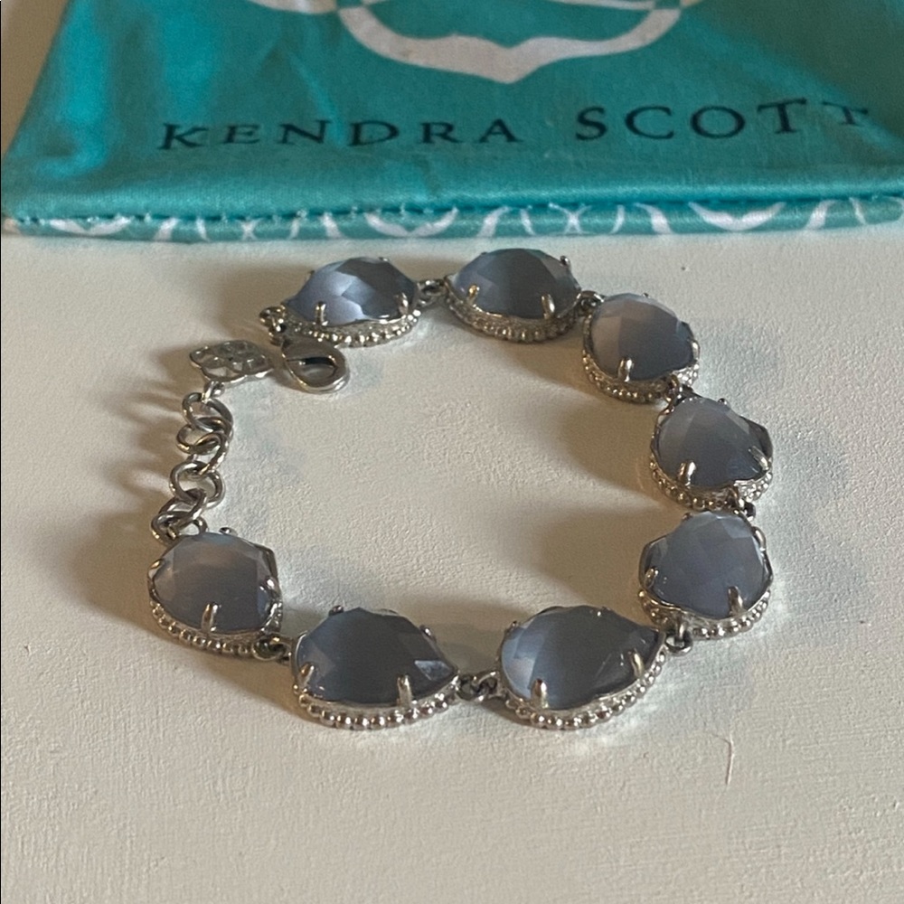 KENDRA SCOTT BRACELET IN SLATE. Jewelry is in great condition. Sterling Silver.